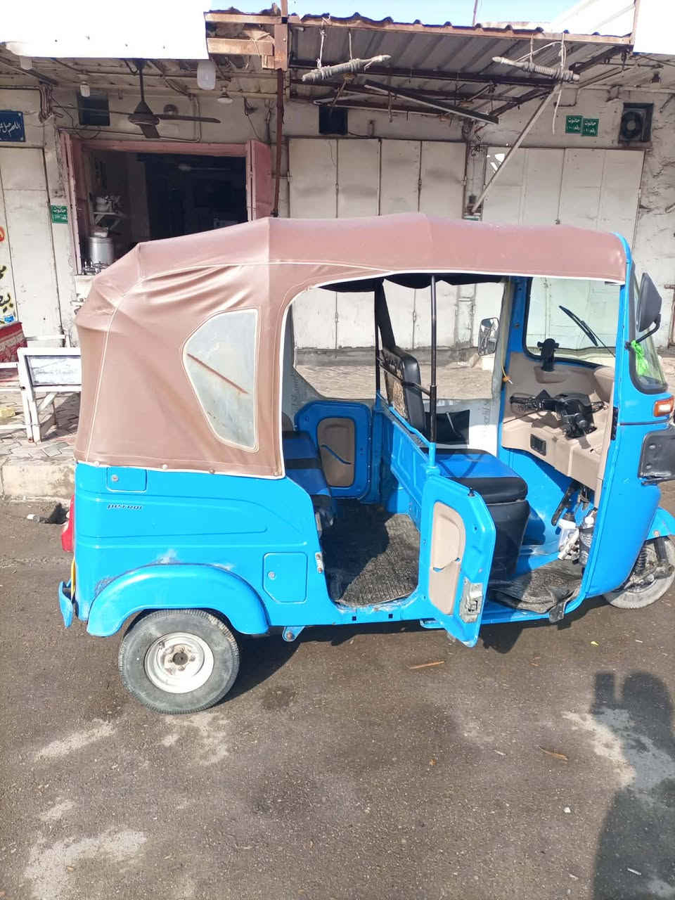 السلام عليكم تكتك لبيع باجاج 2021/8...السعر وباقي التفاصيل ***********/ على الرقم
