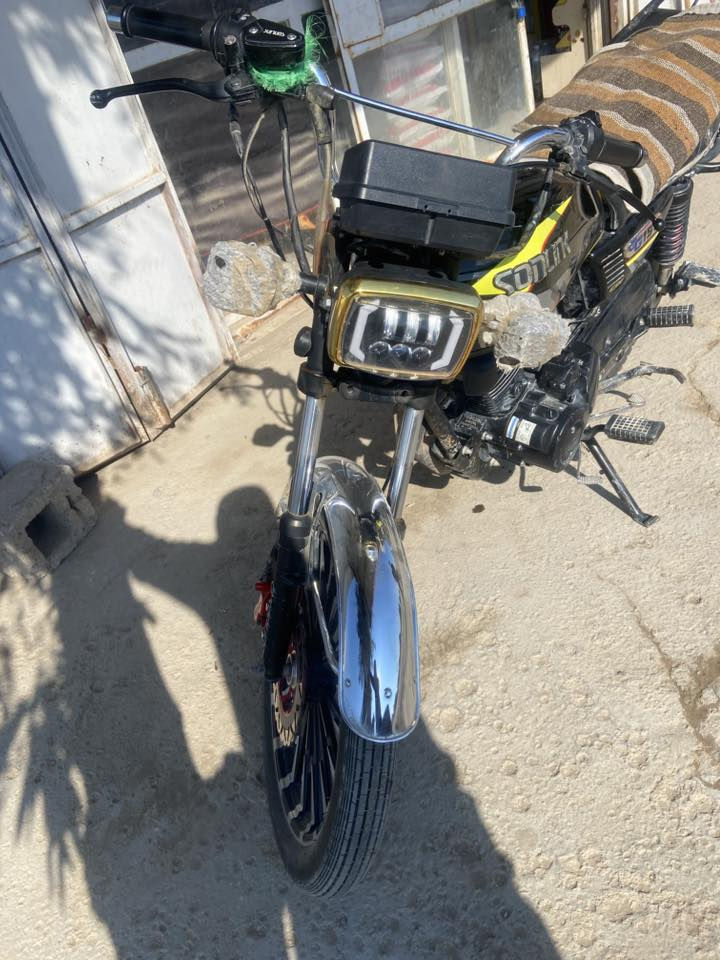 السلام عليكم سيفان موديل ٢٤محدثه ٢٥ دراجه خير من الله ما متعوبه  ديالى قريت سراجق سعر ٦٥٠وبيه مجال ***********
