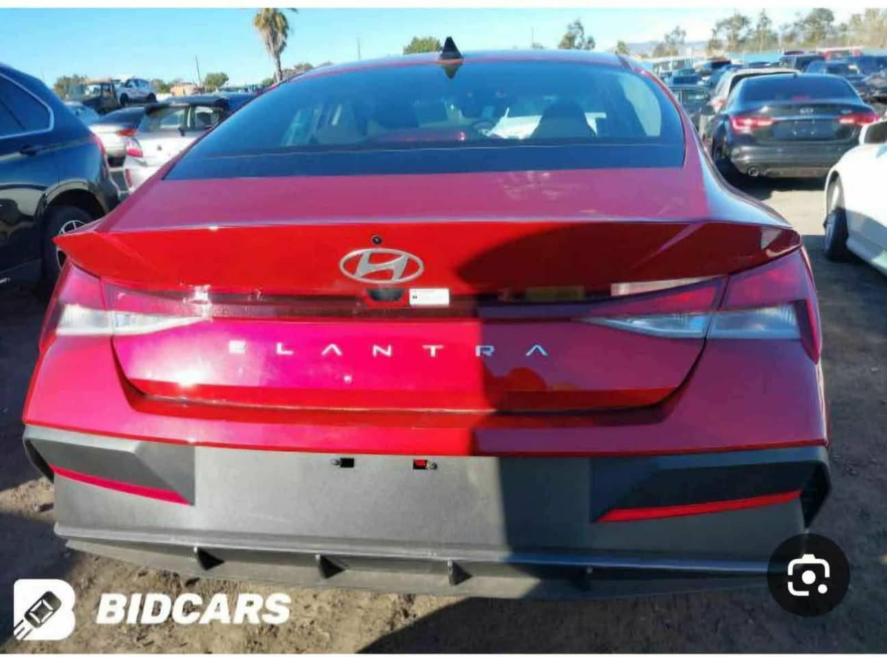 الالسلام عليكم النترا معوقين موديل ٢٠٢٤ احمر اللون وارد امريكي موصفات عادية حادثه كما موضح بالصورة للاستفسار رقم الموبايل ***********
