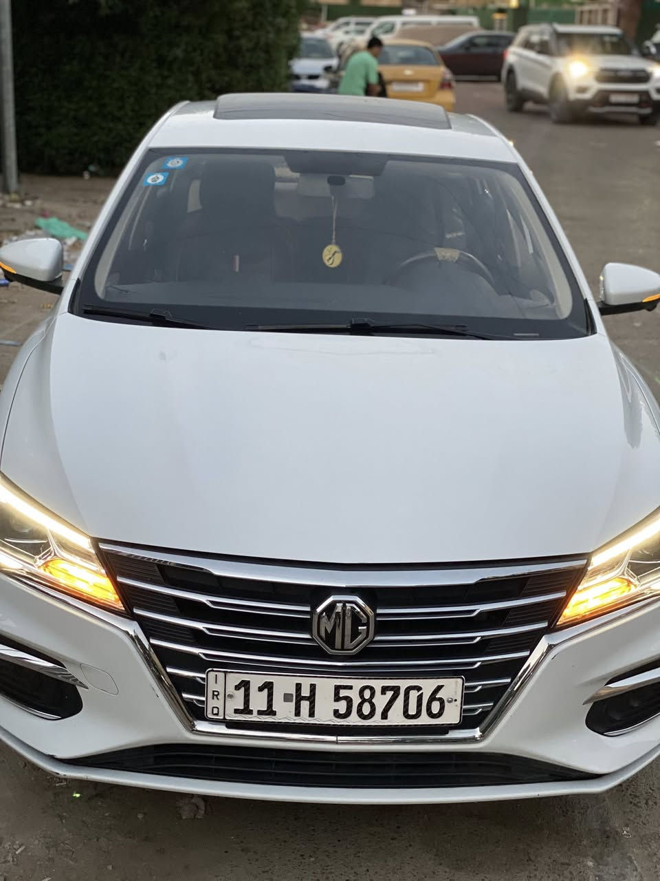 السلام عليكم mg5 للبيع السيارة اعلى فئة فوول
سنة الصنع 2022 السيارة ماشية ٢٩٥٠٠ سيارة مكفولة 
 كلش مرتبة ونضيفة ووجبة سنة ٢٠٢٢  الفول معروفة بقوتها  ومماشية السيارة بعدها بضمان الشركة وقبل اسبوع بدلت دهن السعر ١٠٧ وبيها مجال للاستفسار
***********
