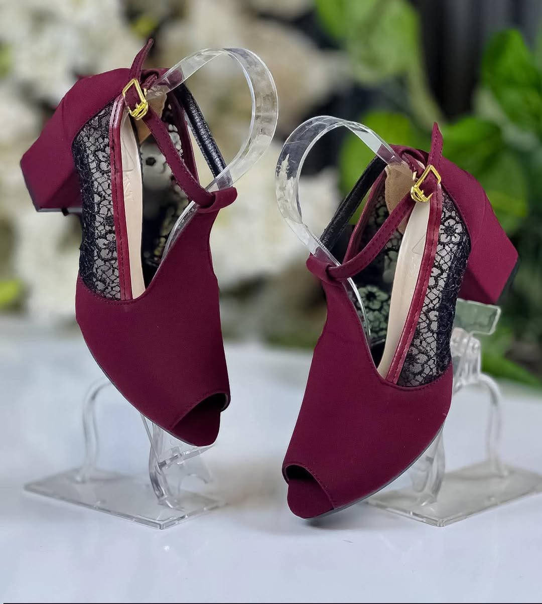 حذاء نسائي انيق ..ومريح♥️ كعب 5 سنتم..♥️ 

 السعر 9 الاف

القياسات 37.38.39.40.41

‏‎❇️ متوفرة خدمة توصيل 🚕 لجميع المحافظات ❇️

للحجز والاستفسار 
على خاص


**إذا كنت صاحب هذا الإعلان وتريد حذفه لأي سبب، رجاءا أرسل رسالة إلى الدعم الفني**