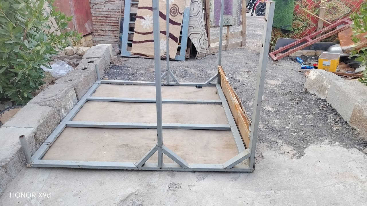 سلام عليكم قماره ستوته للبيع مكان قرب كراج بغداد سعر خاص رقم الهاتف ***********
