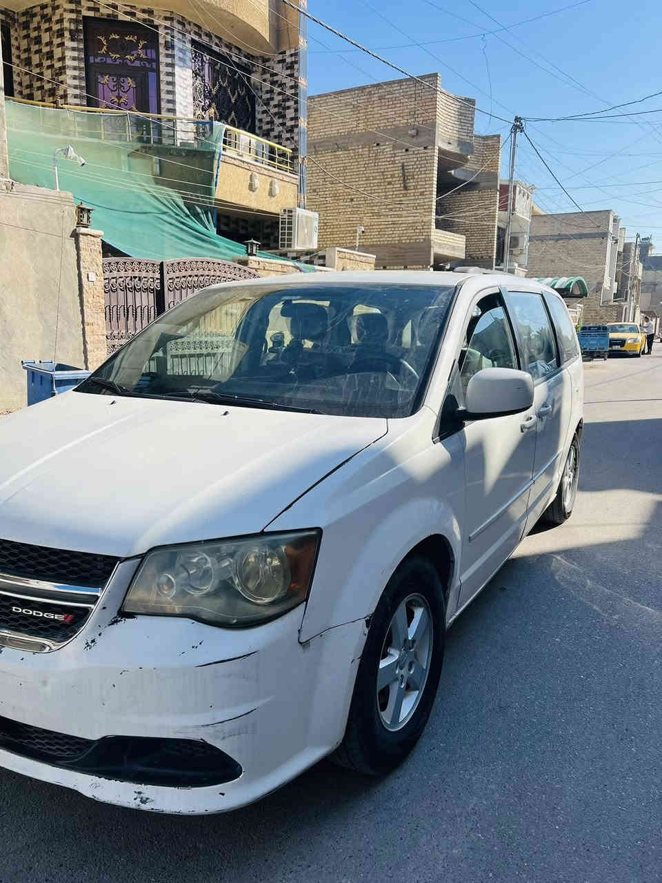 سلام عليكم

دوج كرفان للبيع او المراوس حسب القناعه

موديل /2012 

ضررها 

موجود بل سونار منزلها بل منشور

رقم /بغداد 

مواصفات✨

تحكم ستيرن جهتين

مثبت سرعه

ثلاجه 

شاشه لمس ايباد جميع البرامج منصبه 

كامره خلفيه

كشنات بلع 

كشنات منفصل مغلفه 

بيبان كهرباء+جنطه كهرباء 

مرايات تحكم كهربائي 

محرك 3600

تبريد 3 قطع

جام 6 كهربائي

مانع انزلاق

نظام توفير الوقود 

تخم تاير 

مكينه +كير كفاله ✅  

السياره معروفه ومرغوبه 

وبيها هواي مواصفات جيك وشوف 

سياره جاهزه برغي ما بيها نقص

العنوان / بغداد 
  

السعر / 140 وبيها مجال للطيبين 

الاستفسار /*********** ابو همام 
او.    ***********
