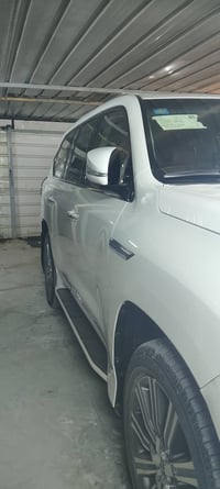 لكزس سوبر سبورت • ٢٠١٧ • ماشيه ١٢٠٠٠٠