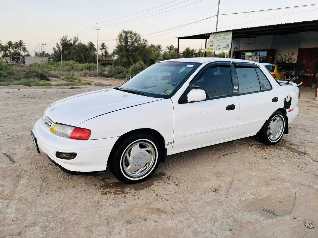 ((مكلف بالنشر)) 

للبيع 

كيا سيفيا 

موديل 96

كير أوتوماتيك 
  
رقم بغداد 

كير مكينه حداديه

كهربائيات كلهاا شغاله 

تخم تاير جديد
 
صدر امامي خلفي جديد 

مكفوله من  ضربه والكص 

السعر32وبيه مجال
 
المكان بابل 
 
للاستفسار 

‏‪***********‬‏
