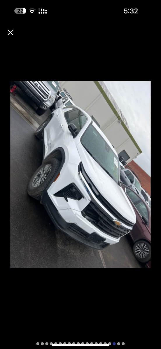 ترافلس الشكل الجديد 2024
الفئة ls
السيارة تعمل وتسير 
السيارة جديده ضرر بسيط جدا 
موعد الوصول 18/3/2026 
البيع داخل الميناء بدون تصليح  265 ورقة 

*********** بصرة
