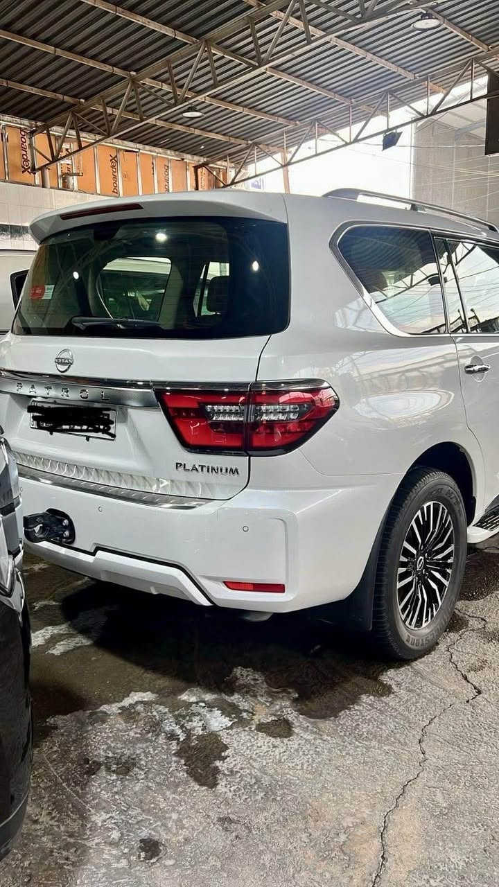 نيسان باترول بلاتينيوم
موديل 2023 محرك 6 سلندر
ماشيه 17 الف كيلو رقم بغداد 
السعر 48.500 وبيه مجال بسيط
*********** عين التمور, كربلاء
