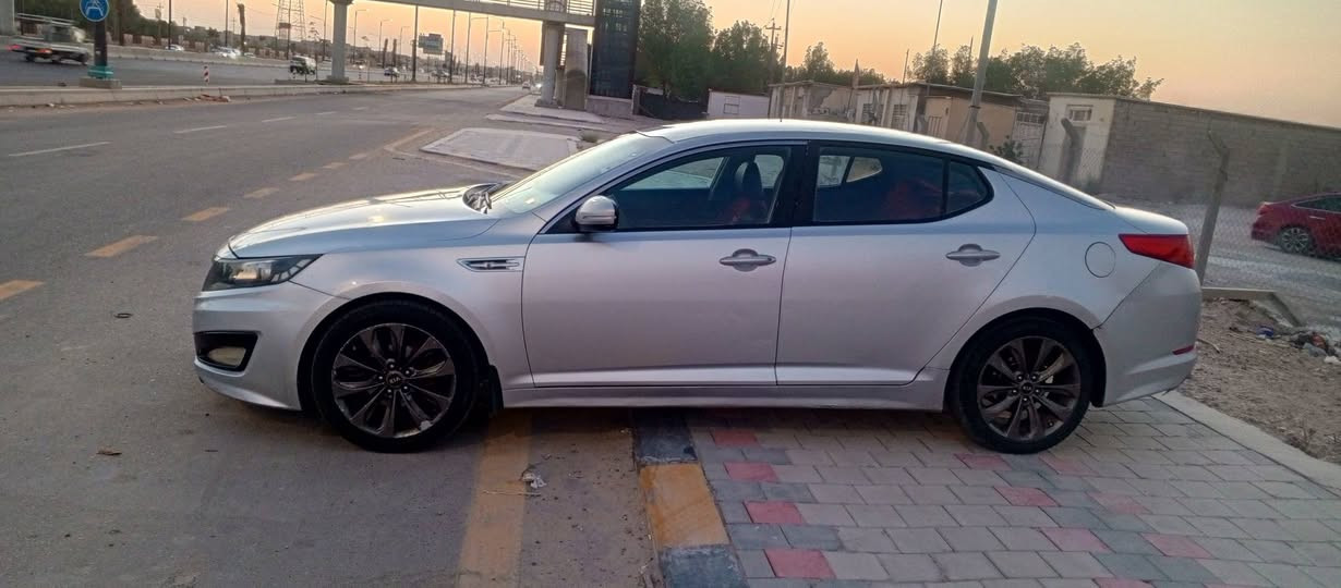 اوبتما 2011 كوري أربيل تريد وكاله او تحويل هزه جديده بيه قطعتين صبغ فقط والباقي مكفولة على وضع الشركة محرك 2000 دوش سياره جاهزة من كلشي محرك وگير وتبريد مكفولات حداديه جديده تخم تاير جديد السعر 98 وبيه مجال بيع او مراوس حسب القناعة للاستفسار *********** مكان السياره النجف
