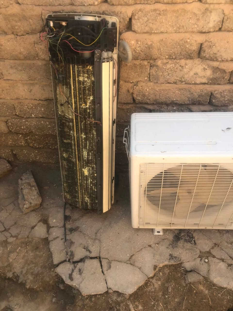 سبلت دنكا 2طن نقص غاز وبواري داخلية تعبانه أبيعه على وضعه ب200الف قفل مكاني بابل
‭***********‬
