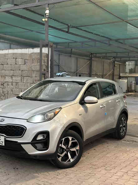 السلام عليكم  
كيا سبورتج ( موديل 2022 ) لون سلفر وارد امريكي ضرر جدًا بسيط واضح بل منشور حافة البنيد صبغ واكو شخط بين الباب والجاملغ شبر تقريبًا صار بارد فقط بدون صبغ باقي السيارة مكفوله من الصبغ والتبديل ( ليبل واحد ☝️ كل السياره ممبدل بيها اي قطعه ) 
( بدووون ايرباك جميع الايرباكات سليمه)  ( ماشيه 70 كم ) 

رقم اربيل سنويه لحد 2028 بأسم شركه تريد وكاله او تحويل موجود واني حاضر 

محرك 2400
4❌4 فور ويل درايف AWD دبل اكسل 
مانع انحدار ⛔️
مانع انزلاق ⛔️
تبريد امامي خلفي 
شاشه كبيره تدعم 📲Android Auto/car play
خرائط Gps📌
كامره خلفيه 📷
3 انظمة قياده  Sport/Normal/Eco
فول تحكمات ستيرن 
كروز مثبت سرعه
شاشة ظبط واعطال بل دشبول
لايت Led ليلي نهاري
كشافات اماميه 
منافذ USP/ 12V 
ويل كب كروم 
حساس اطارات
4 دسك/ Abs
رايده 185 ورقه بيه مجال بسيط
ليث ***********
