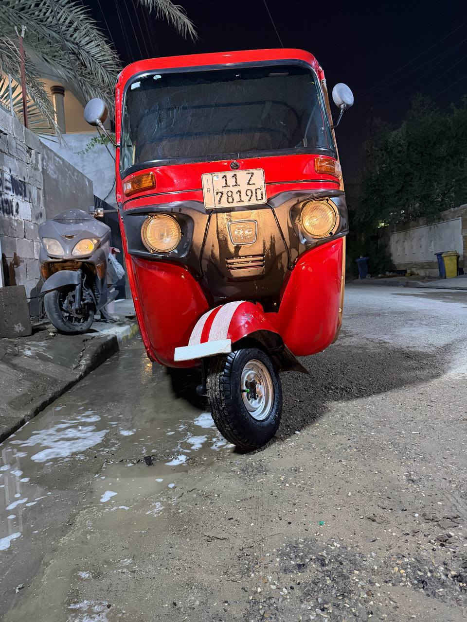 السلام عليكم 
اخوان تكتك 2018/12
رقم وسنويه 
تكتك كامله عل اخر 
تايرات جدد حلقومه قبل سبوع نشدت الغراض 
ماشه وصليب شركه 
درايم شفتات بولبرانات كلها جديده شرط ترايها زيرو 
مكينه مال ٢٠ مكينته خرسه مكفول من تنقيص وتبخير 

تكتك كلها جديده 
عندي ال 3 مالتها مرات يفلت من زير عليه نمره كلش يفلت ومو دائمن مرات بس اما المكينه شرط زيرو 
مكاني الدوره حي الصحه 
السعر 5100 وبيها مجال 
مكاني الدوره حي الصحه 
***********
