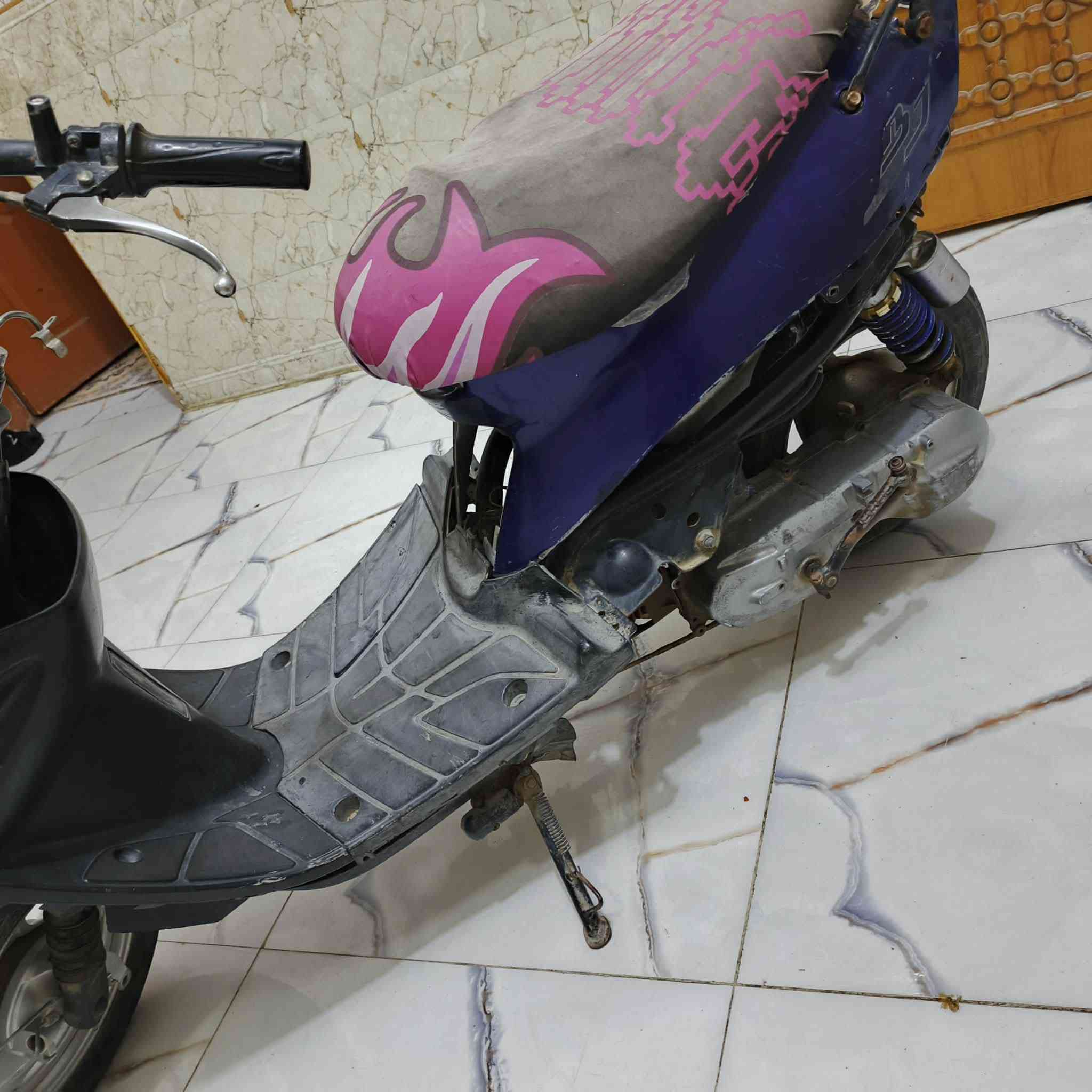 سلام عليكم درجة بيجي تسع زروف نضيفة مكينه ناعمه السعر 150وبيه مجال للتواصل هاذا رقمي *********** والخاص مفتوح مكاني الناصرية الاسكان الصناعي
