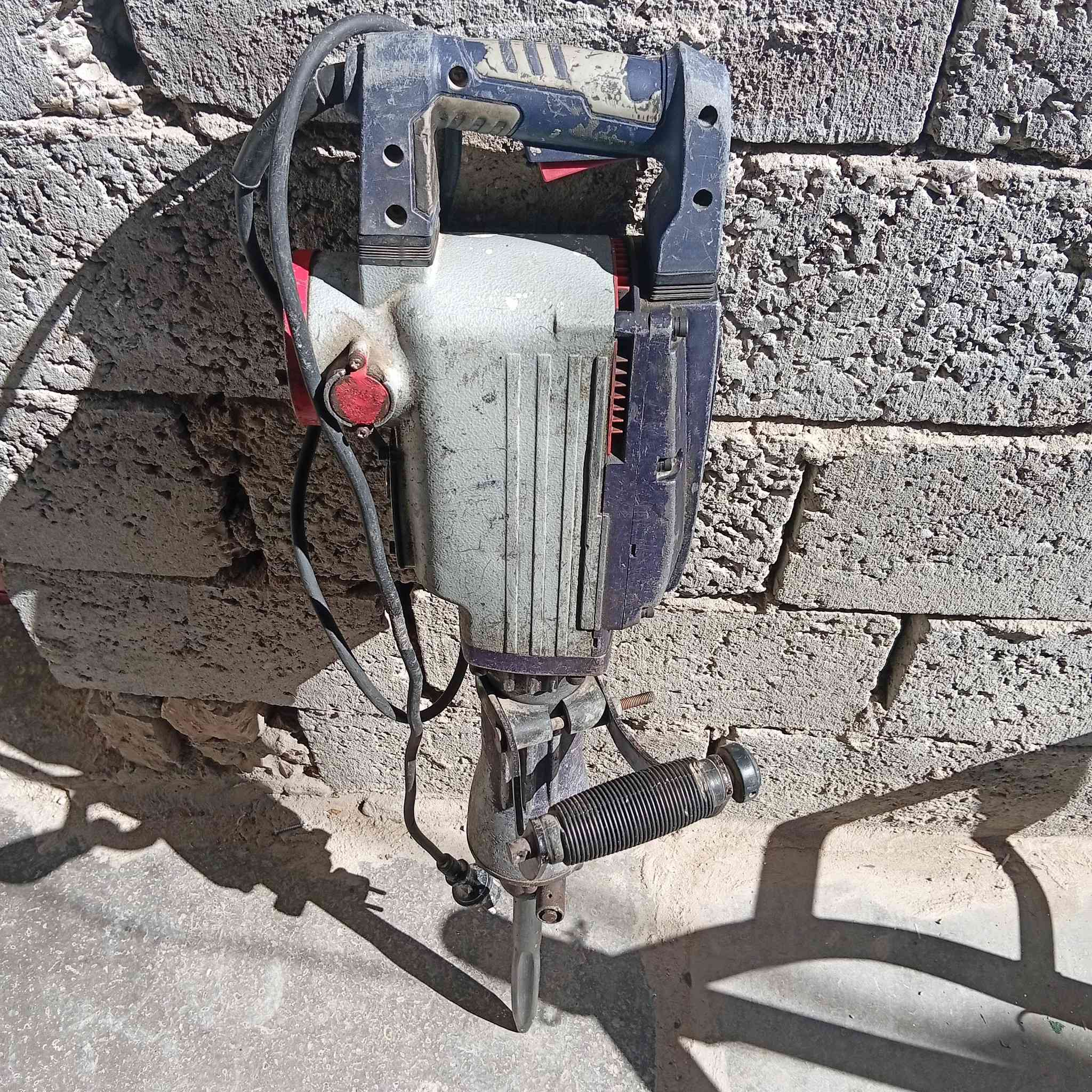 السلام عليكم
اخوان الشراي يتصل العنوان بغداد حريه ***********
