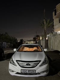 سوناتا موديل2013 خليجي بيهة صبغ فقط في الجاملغ الخلفي في الصفحة اليمنة...