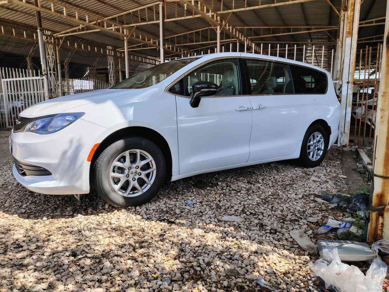 للبيع 
باسفيكا 2024 امريكي 
مرقم مثنى شهداء 
حادث بارد بلبنيد فقط 
مكينه 6V سبعه راكب 
السعر 225$
العنوان المثنى الرميثه معرض اثير الجياشي 
التواصل واتساب فقط  
***********
