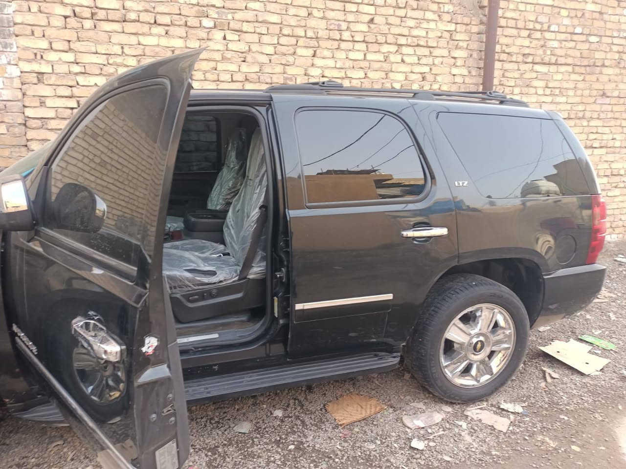 سلام عليكم سياره تاهو للبيع موديل 10 العنوان بغداد العبيدي الرقم ***********
