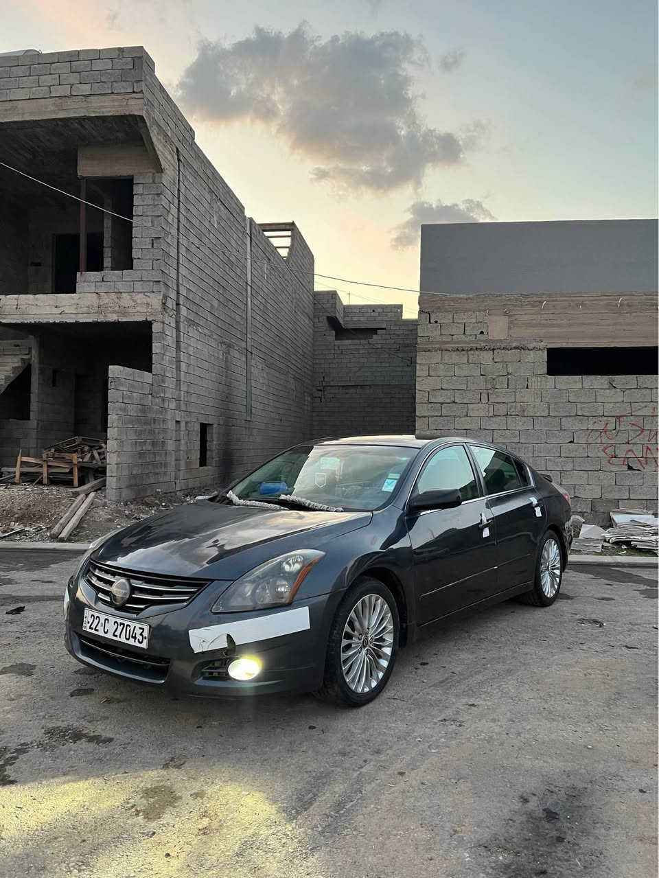 ماشاللە لە مالی هه موو لاێيک 
ئاڵتیما 2009 رەقەم و سەنەوی نوێ چوار پارچە سوبوخ ژوورێ نەگرتیە بێ ئیرباگ چوار تایە ویلی ئەڤەلۆنی لەژێرە گێر و مەکینە بەشەرت تەقەو رەقە بەشەرت داوی 88وەرقەی لێدەکم مەجالئکی برایانە 750دۆلاری خەرمە لەسەرە پاش مەحمەلە دەگێنمەوە رەقەم ***********
شوێن هه ولێر أربيل, العراق
