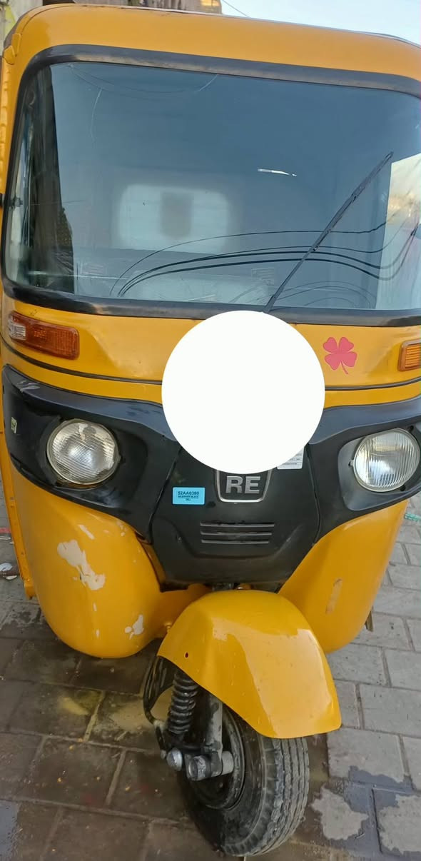 السلام عليكم ///للبيع تكتك صفرة ٢٠٢٠ شهر ١١ رقم بغداد أنكليزي بأسمي وهزة جديدة
جاهزة ونضيفه وللاستفسار ***********
