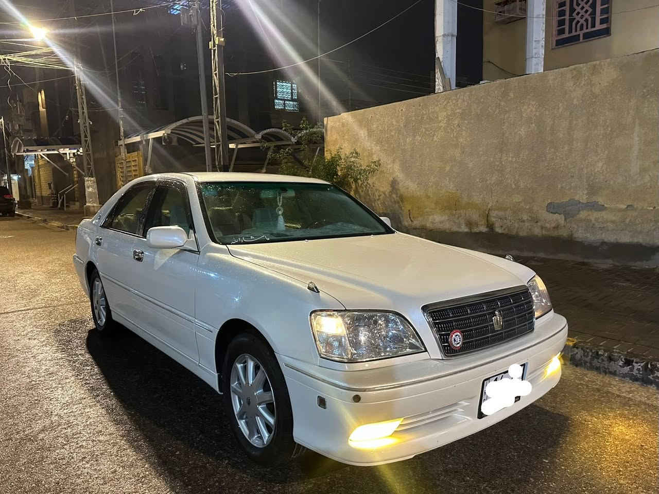 السلام عليكم ورحمة الله وبركاته
جنون ملكة قرار48 رقم بصرة دولي جديد تحويل شرط 
السياره اصولي كفاله
 مكفوله وجديده  
 استخدام شخصي سيارة 
   3دكم صدفية 
 محرك ديفور الكبير  
حداديه تايرات جدد           
 تبريد ثلج
السياره فول ماعده الفتحه
مواصفاته معروفه
 برده خلفيه 
ستيرن كهربائي كشنات كهربائيه 
 جاهزه سياره مابيه ايي نقص كلش 
مكان السياره مركز البصرة 
السعر 155$
***********
