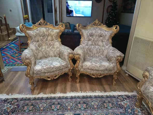 سەلام عەلیک
تاقم قەنەفە ١٠ نەفەری کلاسیک
زۆر جوان و پاکە وەک لۆک وایە
نرخی ٦٠٠٠٠٠
لە سلێمانی
*********** السليمانية
