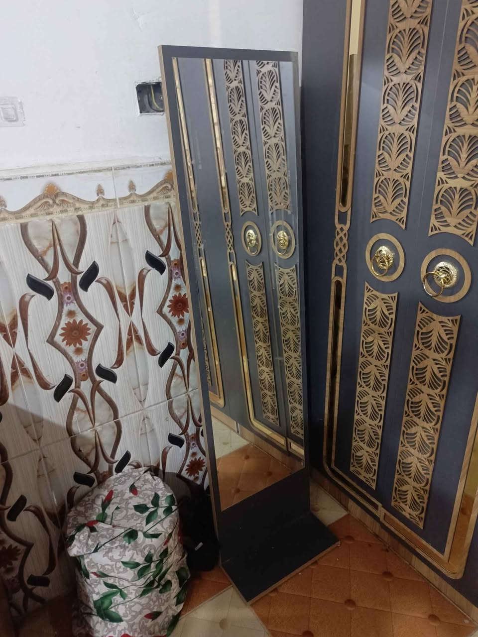 سلام عليكم غرفه تركيه 10 قطع نضيفه اخت الجديده السعر مليون وميه 1100 مكاني بصرة كرمة علي حي رساله هاذ رقم *********** البصرة, العراق
