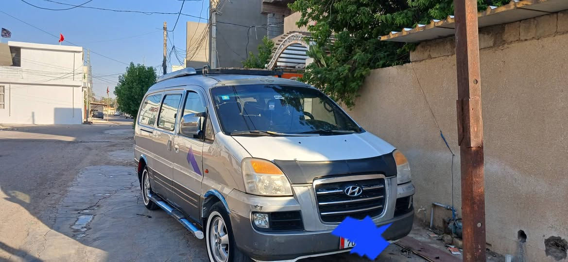 ستاركس  موديل  ٢٠٠٧  گیر عادي بحالة ممتازة محرك مفتوح دون تبخير    تدفئة  وتبريد  حدادية كاملة  تخم تايرات  بحالة جيدة الرقم بغداد  دولي  السنوية  لسنة  ٢٠٢٩  السيارة  مكفولة من قطرة صبغ وجاهزة   ***********
