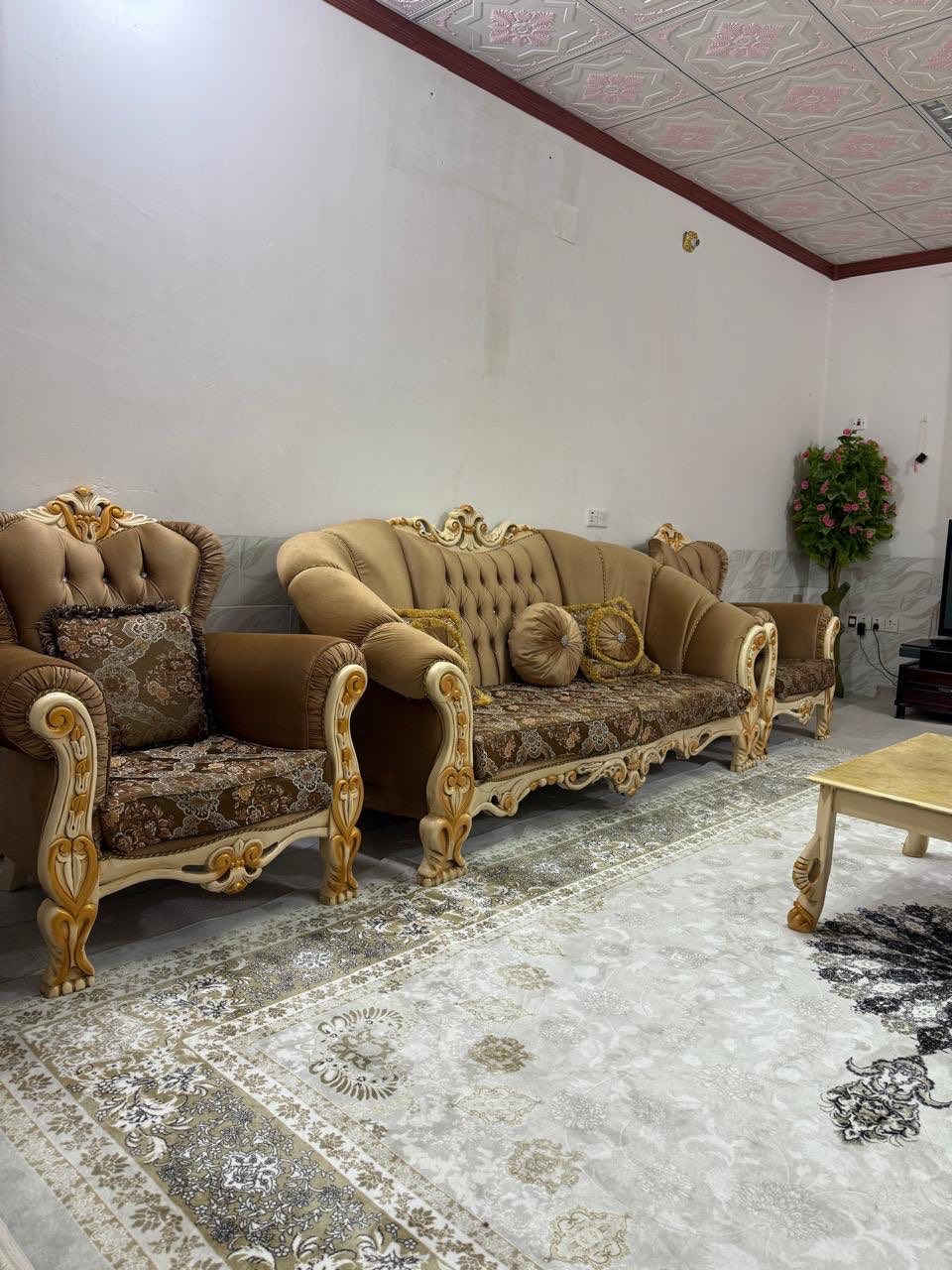 تاقم توركى  بو فروشتن ١٠نه فه رى 
لۆک زۆرجوان وشازە ن 
شوين سه ركه پكان


**إذا كنت صاحب هذا الإعلان وتريد حذفه لأي سبب، رجاءا أرسل رسالة إلى الدعم الفني**