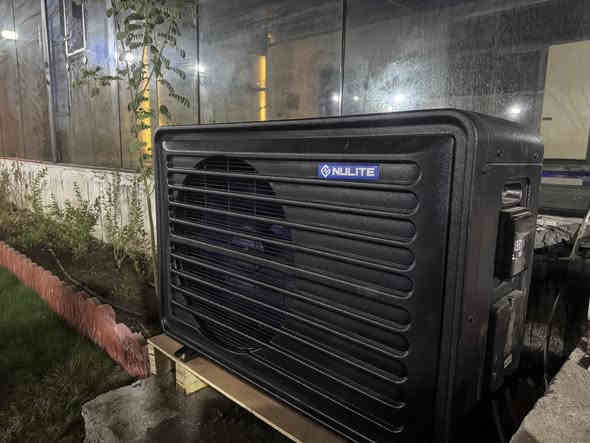 الحمدلله اليوم تم الانتهاء من اعمال تشطيب مسبح احد الاخوه في كربلاء تم تجهيز المسبح
 1) هيتر انفيرتر اقتصادي قدره 17 كيلو واط بسحب 15 امبير فقط يعمل تدفئه و تبريد صيفاً

🔴مواصفات الهيتر 
حراره تصل لغايه 40 درجه 
حمايه المضخه 
واي فاي 
سنسر حمايه من التيار المرتفع و المنخفض
سنسر حمايه من الانجماد 
مع شاشه ذكيه للاوامر

2) منضومه فلتره اسبانيه الصنع (espa) 
🔴المضخه 1.5 حصان متغيرة السرعات من ماركه اسبا و فلتر 760 اسبا

تتوفر ايضا هيترات انفيرتر بقدرات مختلفه من 9 كيلو واط الى 26 كيلو واط جميع الهيترات تسحب تيار منخفض و تعمل بنظامين التدفئه و التبريد بأسعار جداً مناسبه

للاستفسار و الطلب يرجى الاتصال او التواصل 
***********
