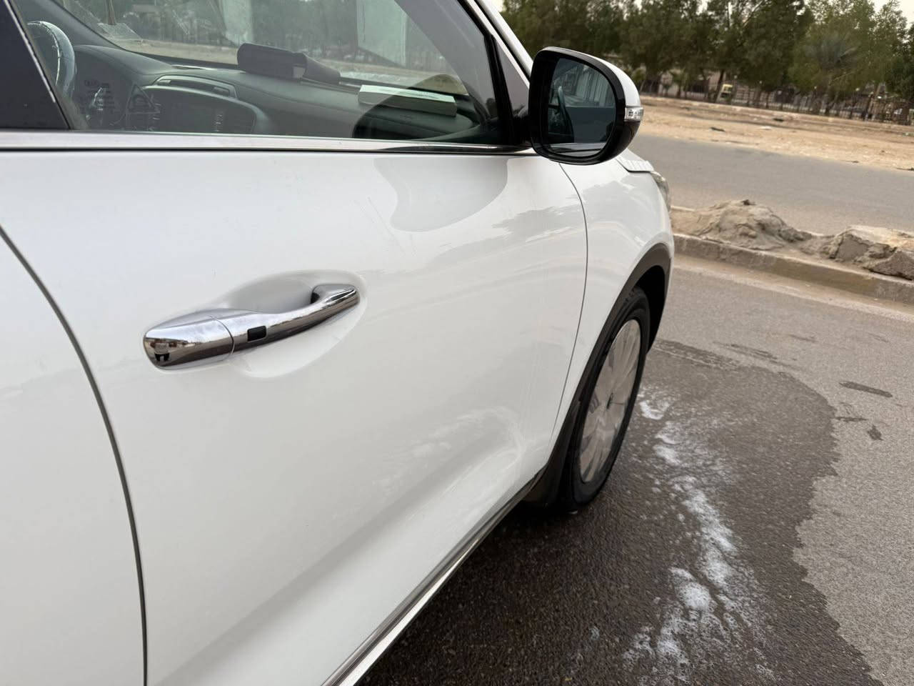 سورنتو وارد خليجي موديل 2019 شكل 20 مكفوله من الصبغ والضربه  رقم واسط دولي بسمي مواصفات بصمه تشغيل وبصمه ابواب شاشه كامرا امامي وخلفي حساسات امامي وخلفي 7 راكب 3 قطع تبريد مري شفط اشاير بالمري داخل بيجي تحكم ستيرن ويل كب كروم يدات نيكل محرك 6  سلندر محرك وگير مكفولات السعر 243 مكاني بغداد ***********
