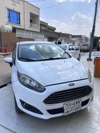 ٢٠١٩ • SE بلس • شاشة كبيرة