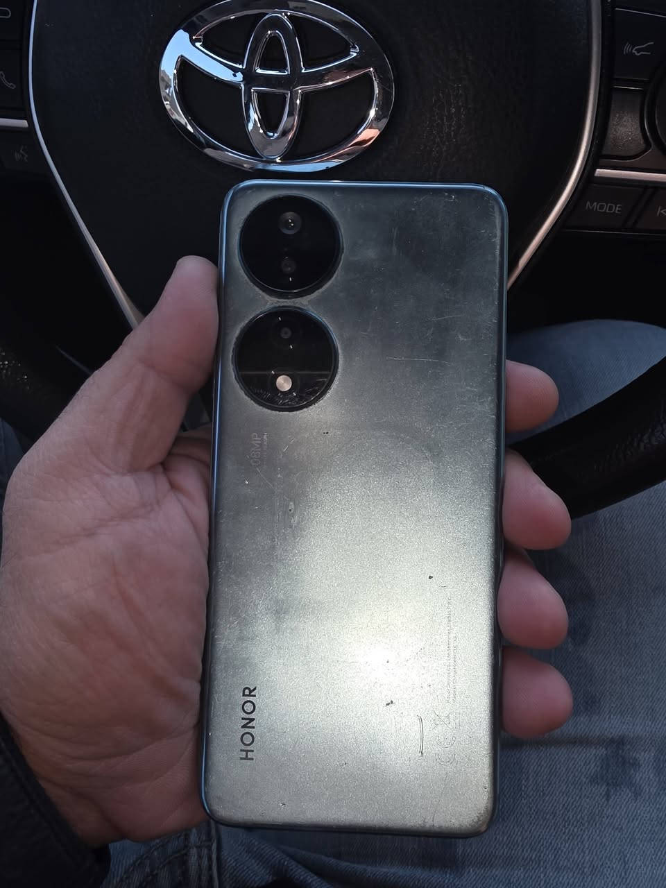 هونر جهاز كلش نظيف واداء عالي معالج سناب دراجون عشوائيه ١٢ ذاكره ٢٥٦ ممصلح ابد بيه شخوط بالكفر سعره ١٣٠ الف متواجد بالمنصور ***********
