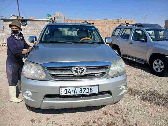 السلام عليكم فورجنر للبيع موديل ٢٠٠٦ سيارة كير مكينة تبريد خير من الله سيارةحلوة بيها صبغ ابيع حزام رقم بصرة دولي باسمي السعر ١١٥ورقة  هونيها مجال قليل هاتف ***********
