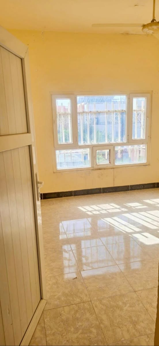 #مكتب جنة العراق للعقارات 

مشتمل طابق ثاني للإيجار بناء حديث 

#الموقع :- فـي كركوك  

حـي الـو اسـطي خـلـف مول حـجـي زيـاد 

مـــلاحظه الدآر يتئجر للعوائل فقط 

موقع مميز جدا

المسـاحة  200 م

 الـسعـر 250 #ألف 

التفاصيل 

ط1 استقبل وهول داخلي ومطبخ وغرفة نوم عدد2  ومجمع صحيات وكراج سياره 

——————————————————

❤️ العقار #حصرًا لدى مكتبنا 
⚜️بأمكانكم عرض عقارتكم لدينا سواء كانت #بيــع أو #أستثـمار 
 
مكتبـــ جنــة الـعـراق 

للاستثمار والتطوير العقاري معكم نحو الافضل للإستفسار
يمكنكم مراسلة الصفحة 

اوالاتصال ***********
****************************

* نستقبل جميع عروضاتكم السكنية 🏠 والتجارية 🏡 بكافة مناطق كركوك  

للمزيد من المعلومات مراجعة مكتب جنة العراق للعقار 

حي الــــــواسطـــي 

في السايدين اذا عة الرشيد مجاور مسجد نور الدين الزنكي قبل مول حجي زياد 

او الاتصال على

‭
0771 601 6405‬

📲  ***********
