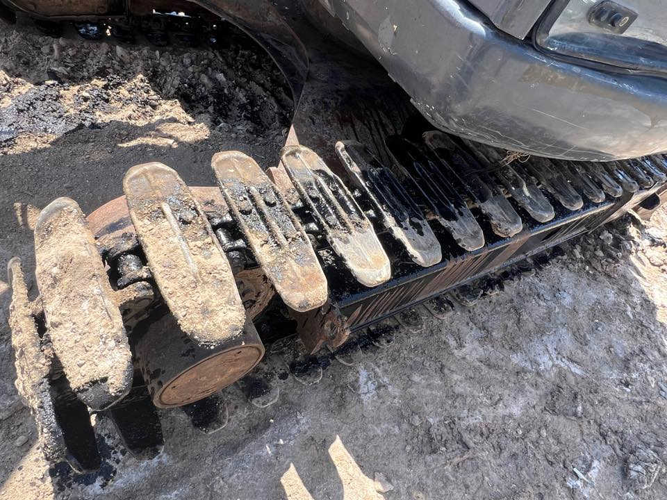 السلام عليكم ورحمة الله للبيع حفارة z3
حجم 85 نضيفه وجاهزه 
رقم السليمانية 
بسمي 

سعر جدا مناسب 
موديل 2009 
***********
