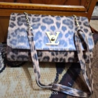 جنطة • اكسسوار شخصي