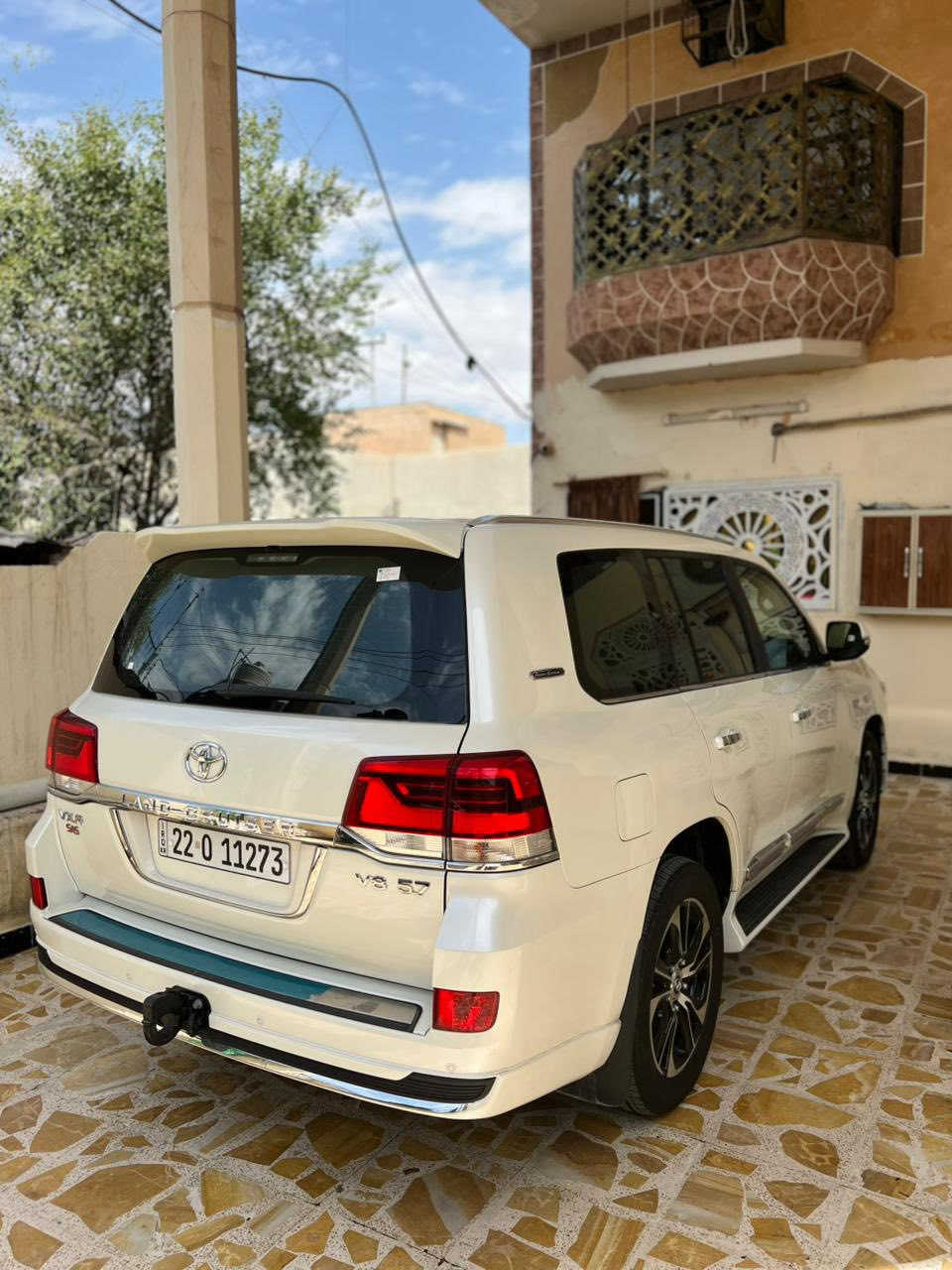 سلام عليكم ورحمة الله 
لاندكروز مديل 2021 VXR 5.7 بريم 
كفالة حتى دعاميات ماشية 62,000 
سيارة جديدة اخت الزيرو رقم اربيل بسمي 
•وسعرها مناسب •
الاستفسار: ***********
     ( مكاني بصرة )
