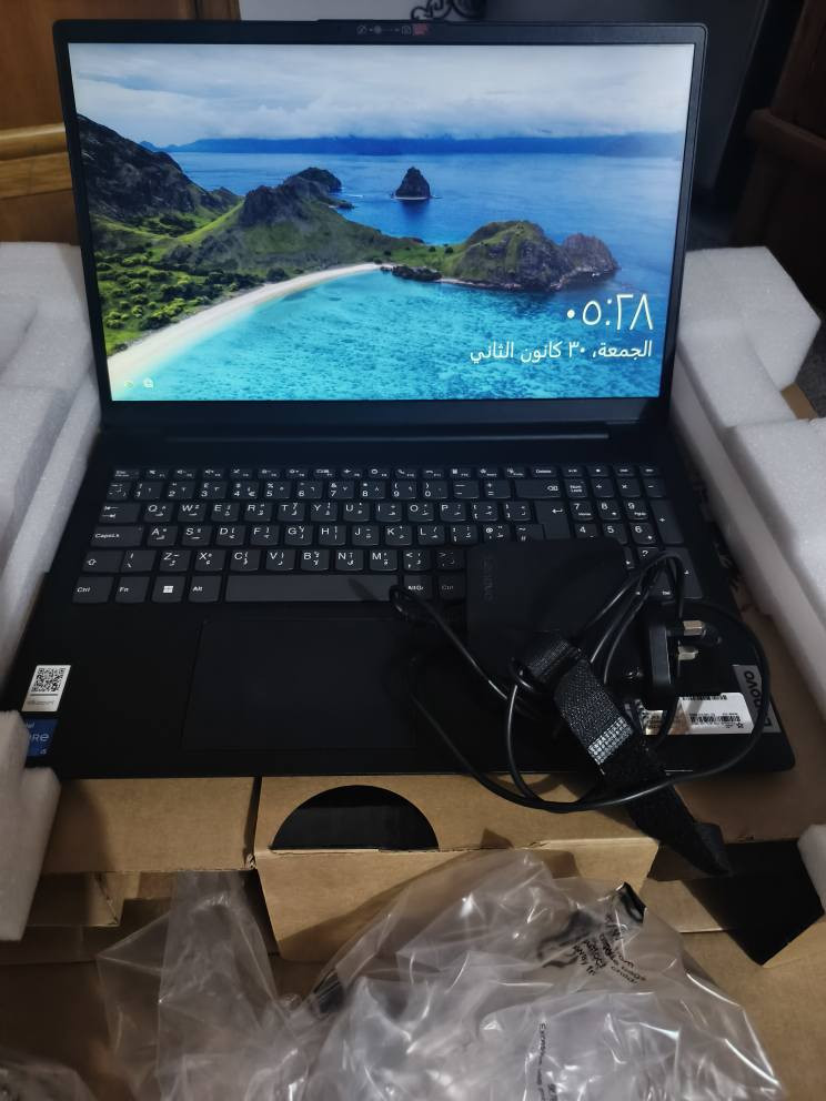 لابتوبLenovo جيل 11 نظافة  100% ما مستخدم رام 8 كيكه كارت الشاشة داخلي  core i5
 *********** عمارة, ميسان
