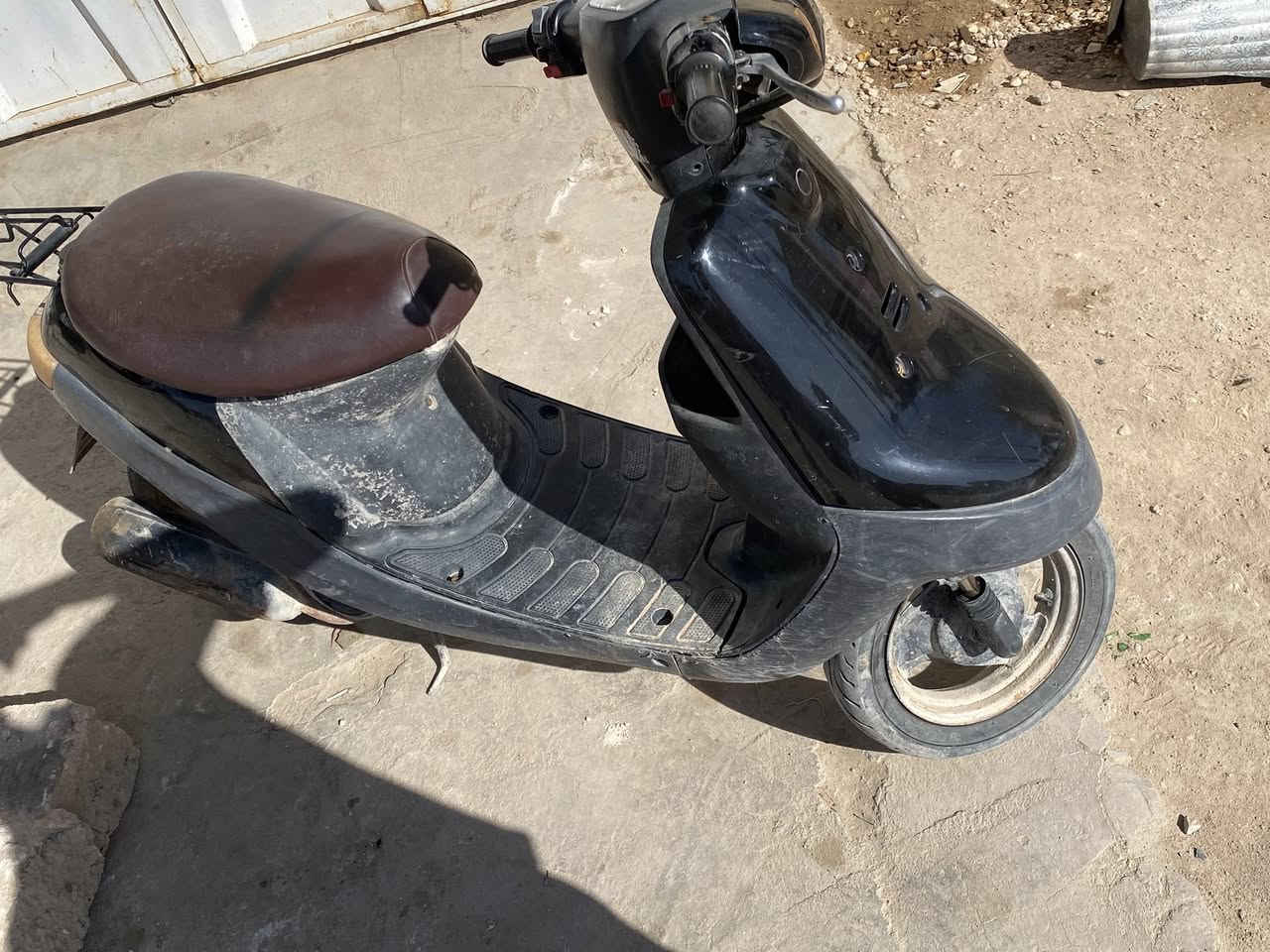 سلام عليكم
بطه شغله شاصي مكفول 
مكينه ناعمه صوت كير ماكو 
كهربائيات شغله 
عدادات شغله 
اشاير شغله
لايت شغال
السعر ١٥٠ قفللل
مكاني شبانات قرب دار الأيتام 
***********
