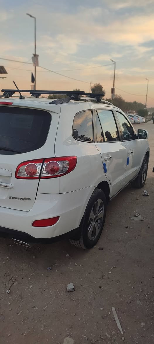 سلام عليكم
للبيع سنتافي خليجي موديل 2010
مكينه 2400دوش
مكينه كير تبريد صدر تخم تاير جديد 
7راكب
فول مواصفات 
بيها 3قطع صبق 
سنويه مجدد 2030 رقم بابل بسمي تحويل مباشر 
العنوان بابل قضاء جبله الاستفسار هـ ***********سعر 130بيها مجال بسيط جداً
