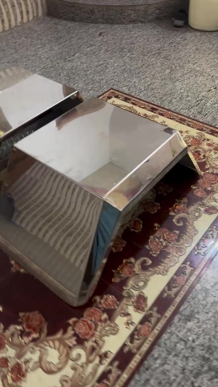 جاملقات نيكل امريه اربع ملم ثقيل السعر ٤٠٠ الف جديد تلفون ***********
