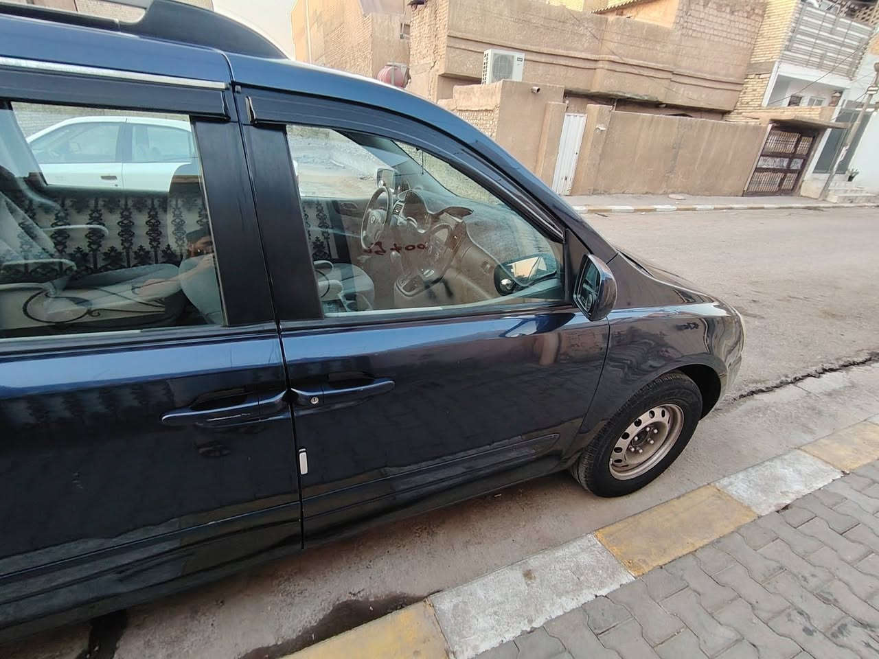 السلام عليكم كيه سيدونه موديل 2008 كلين بدون حادث مصبوغه حزام مواصفات عاديه حساس خلفي شاشه كامره  مثبت سرعه تخم تاير حداديه امامي وخلفي كاعيه جلد منضومه غاز ٨٠ لتر  سياره جاهزه ***********
