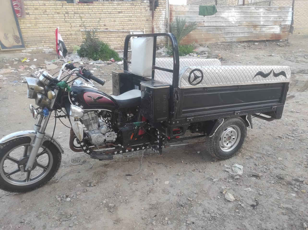 ستوته جمره نضيفه للبيع
الون.. اسود
كهربائيات كلها شغاله مع شاشه الكترونيه
محرك نضييف 
اوراق. كامله
مع دوشمه البدي والتكيه والدرع والكشن
مع سبير وجك
موديل. 2023 
المكان سوق الشيوخ.. حي ام البنين
للاستفسار  الاتصال على الرقم..  ***********
