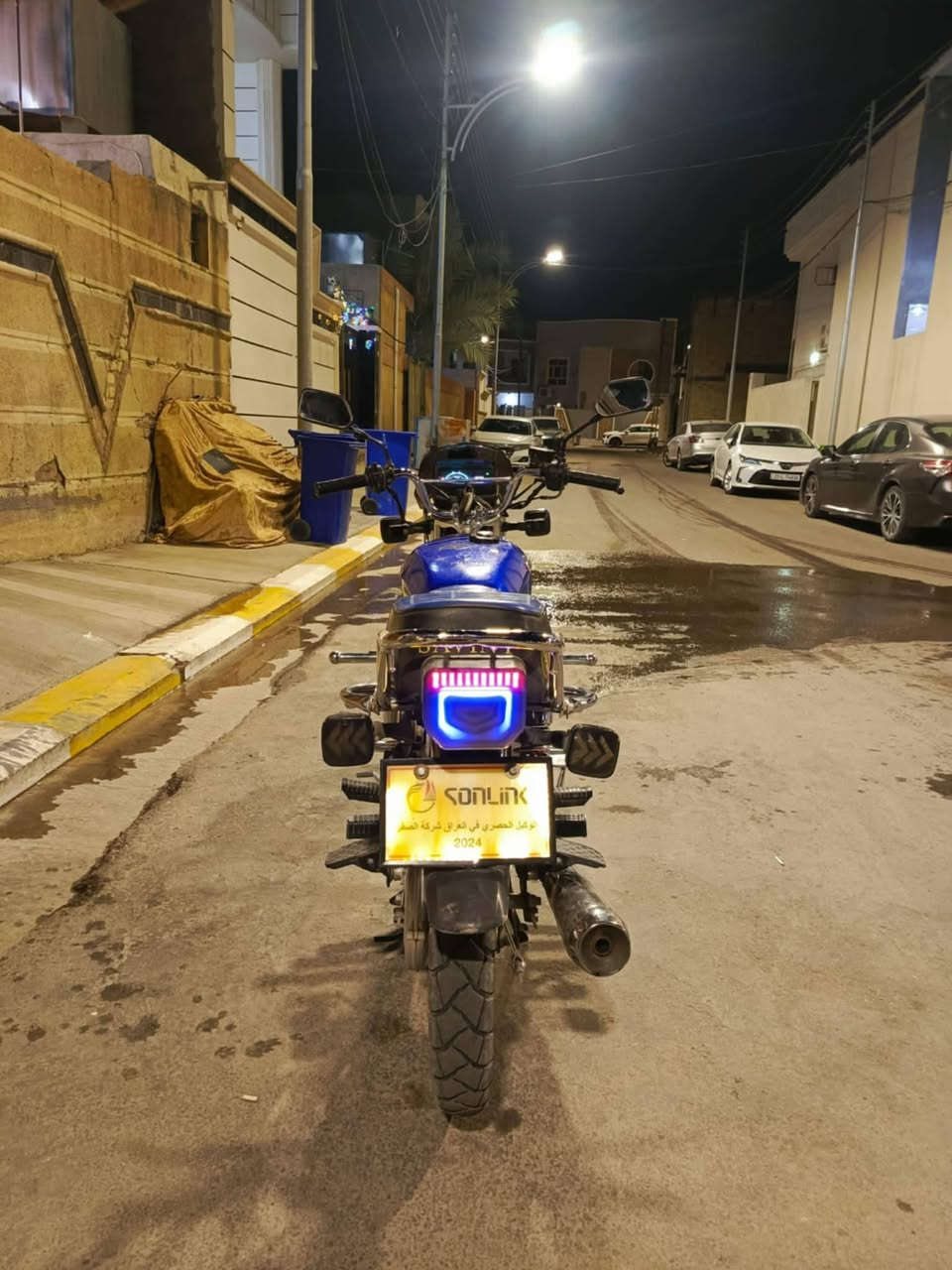 سلام عليكم دراجة سيفان 

موديل.  2024

الدراجة جاهزة من كلشي 

حجم المحرك 150cc

ا
محرك ما مفتوح ولا ممدود عليه سبانة 

شلعة ومعدل خير من الله 

السعر 800 وبيهة مجال

*********** اتصل او وتساب 

المكان الفلوجة

