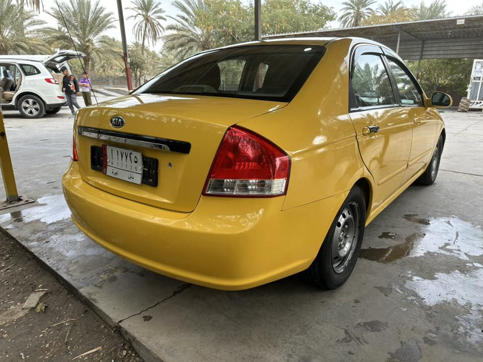 للبيع كيا سبكترا موديل 2009رقم بابل جاهزه حادث خلفي تصليح بالحوض منظومة غاز بانزين شغال مصفره هيئه وغرامات جاهزه من كلشي وجديده رايدها 75 للاستفسار ***********

