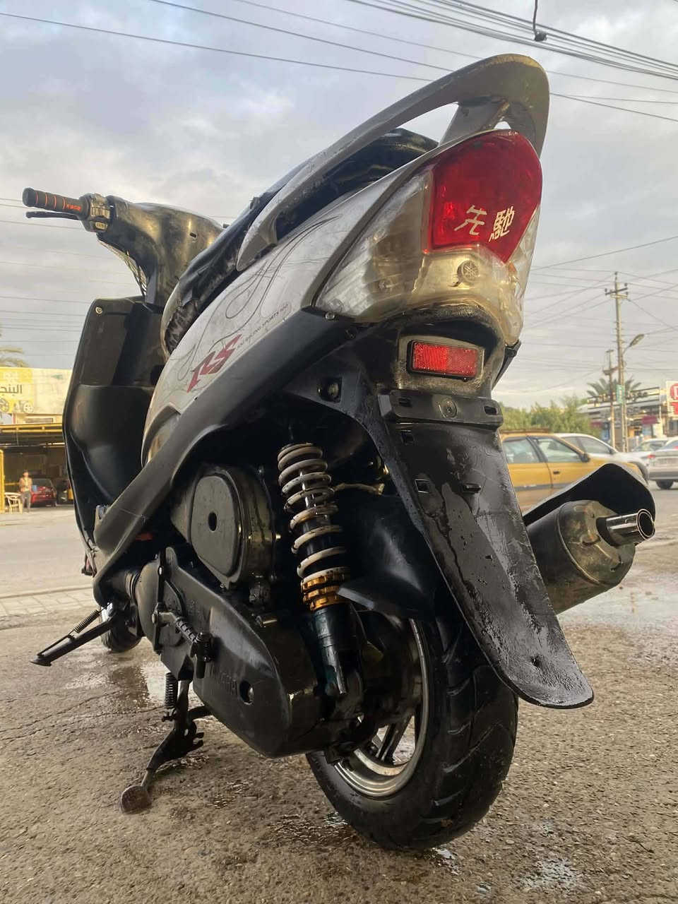 سلام عليكم دراجه ماكس عدله اول فتحه الها 55كلها شغال كفر اصلي بيها كلجات رياضي نضوح تبخير ماكو خير من الله شلعه معدل حلوه 550قفل مكاني بياع شارع قطره ندى 🤍 رقم الهاتف ***********
