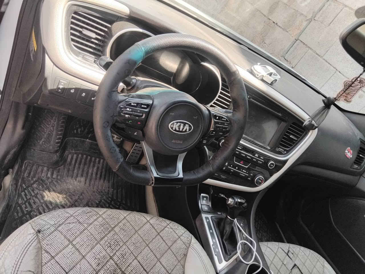 اوبتما ٢٠١٥ محرك ٢٠٠٠تيربو كير مكفول بيها ٤قطع فقط صبغ ابيع حزام مكفول من ضربه لغود اوتكم حتا براغي كلا بلادي رقم سليمانيه بسم عربي من اهل بغداد تحويل مباشر السعر ١١٢ ورقه اوبيها مجال حك الجيه السياره Vip فول مواصفات يعني المواصفات الي بيها يرادلي يومين حتا اكملهن مكان الرمادي جويبه رقم *********** بيع حزام حتا متعبني اقرا المنشور زين وتصل
