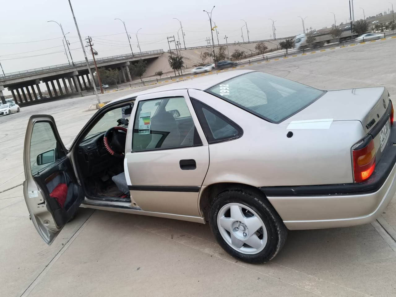 اوبل فكترا محرك ١٨ كير اوتوماتيك كير ومحرك بشرط رقم جديد سنويه بعده ما ساقط دفتر بنزين موجود بدون ضرر صبغ عام جماليه *********** كركوك, العراق
