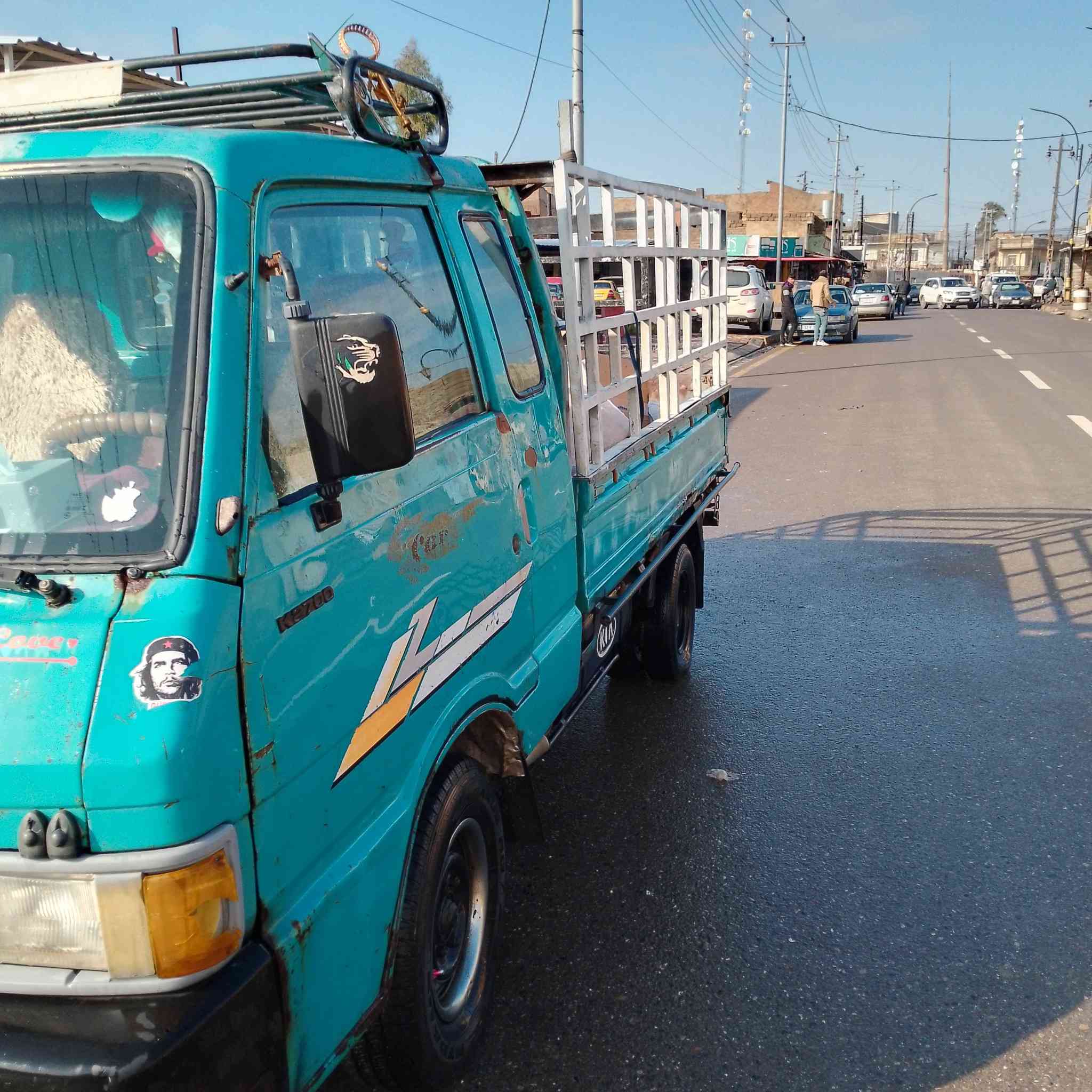 السلام عليكم
كيا بنكو موديل 94 كير محرك اكسن شرط وايومنيا كلها شغاله باتري جديد سلف جديد اواراقها كامله تفاصيل اكثر اتصال او مراسله خاص ***********السعر 40 بي مجال
