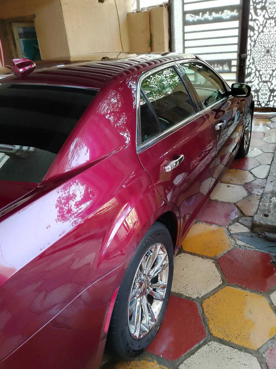 سلام عليكم وبأمه كرايزر السياره كلش جديده وما مشتغله بخط وتوها مسجله السياره فول كفاله من الدعاميه الدعاميه لا صبغ ولا كلير ولا فتح يعني جديده طابه مياه أمطار تعمل وتسير السياره اصل ٢٠١٩ امعلايه ٢٠٢٣ رقم دولي وتوني هزيتها  رقم *********** اتصل وتدلل
