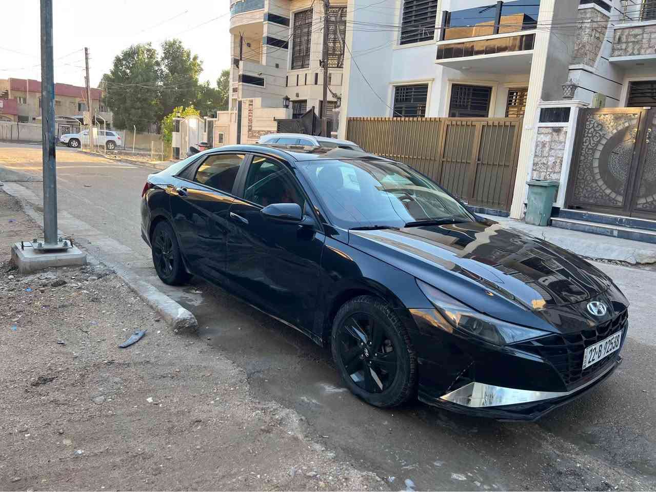 هيونداي النترا موديل ٢٠٢٢ لون اسود وارد امريكي محرك الفين حادث صبغ قطعه وحده فقط بابين بارد 
ماشيه ١٠٧ كيلو مكانهه بغداد رقمهه اربيل والسياره ب اسمي 
ويحتاجلها تعديلات للاستفسار 
*********** 
حي الجهاد بغداد, العراق
